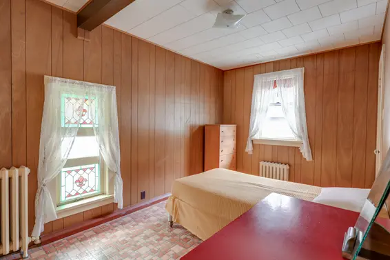 352 East 24th Street, North Vancouver - bedroom up 2  