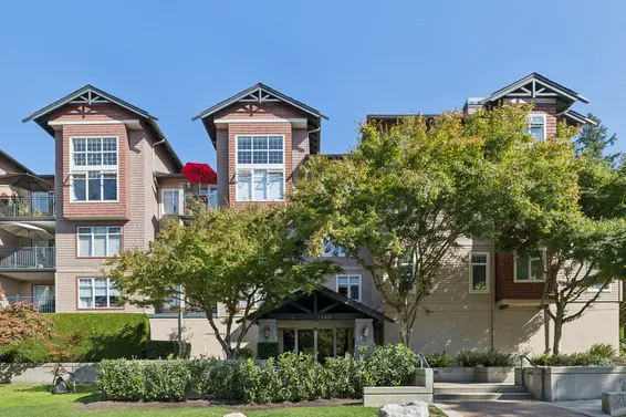 201 1140 Strathaven Drive, North Vancouver