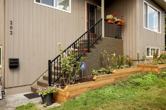 202 West 27th Street, North Vancouver For Sale - image 1