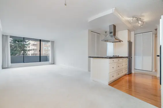 202 1341 Clyde Avenue, North Vancouver For Sale - image 1
