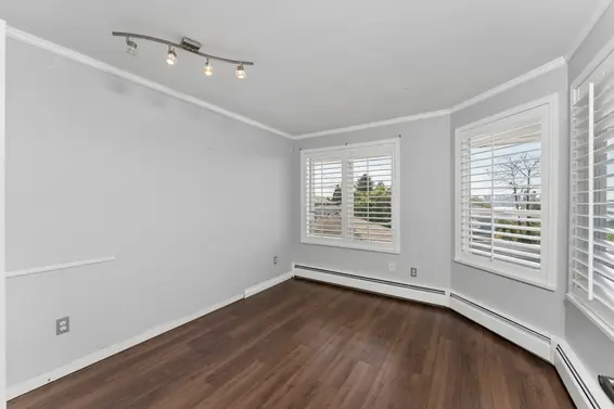 2 221 West 6th Street, North Vancouver For Sale - image 30
