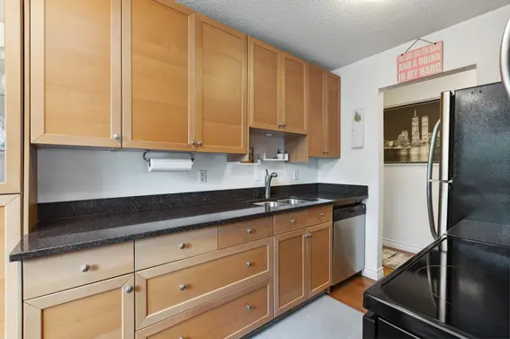 111 211 West 3rd Street, North Vancouver For Sale - image 10