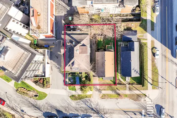 160 & 164 East 10th Street, North Vancouver For Sale - image 1