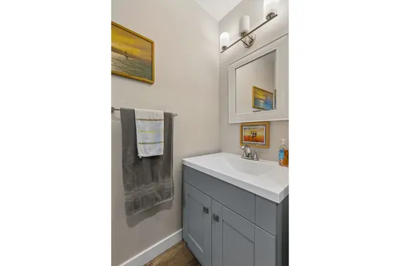 7 240 East Keith Road, North Vancouver For Sale - image 20
