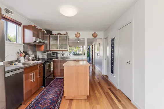 517 East 5th Street, North Vancouver For Sale - image 7