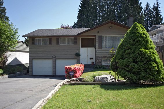971 Ross Road, North Vancouver