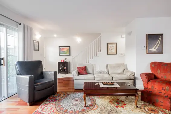 4 232 East 6th Street, North Vancouver For Sale - image 3
