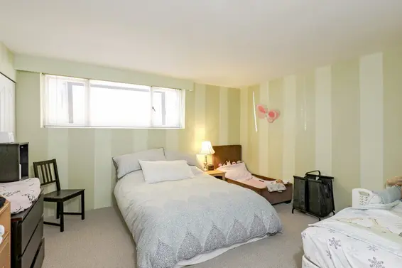 Suite Bedroom - 1322 Mill Street, North Vancouver  