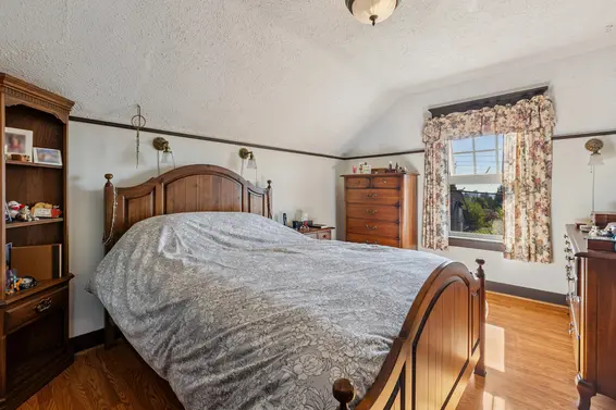 234 West Windsor Road, North Vancouver For Sale - image 24