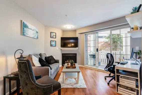 212 147 East 1st Street, North Vancouver For Sale - image 3