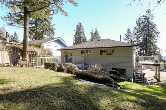 Yard - 1984 Hyannis Drive, North Vancouver  