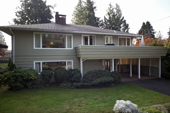 945 Prospect Avenue, North Vancouver