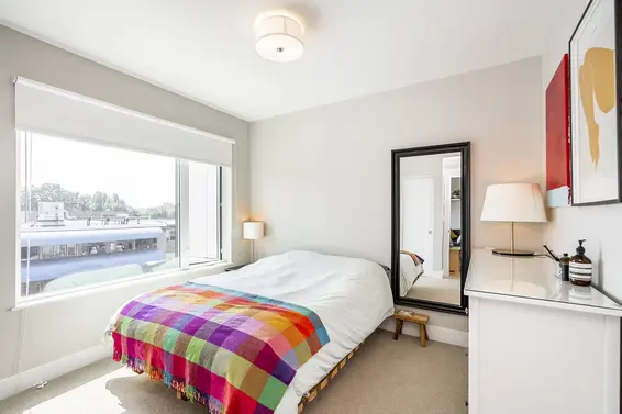 211 1496 Charlotte Road, North Vancouver For Sale - image 14