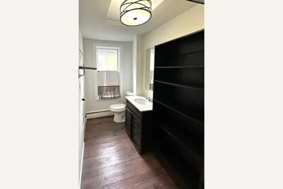 164 East 10th Street, North Vancouver For Sale - image 13