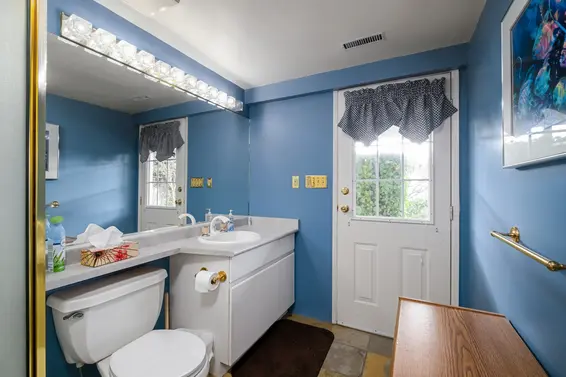 4395 Starlight Way, North Vancouver For Sale - image 33