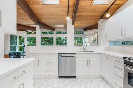 501 West St James Road, North Vancouver For Sale - image 19