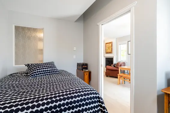 201 1523 Bowser Avenue, North Vancouver For Sale - image 17