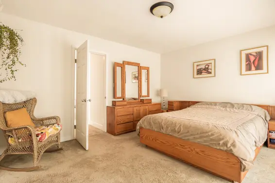 5617 White Pine Lane, North Vancouver For Sale - image 13