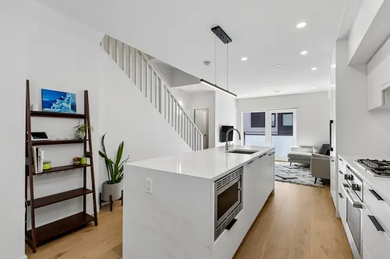 129 649 East 3rd Street, North Vancouver For Sale - image 15