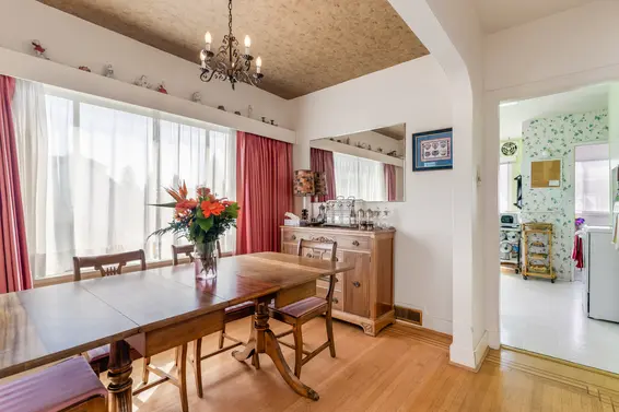 535 East 13th Street, North Vancouver For Sale - image 8