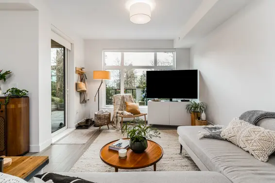 TH109 707 East 3rd Street, North Vancouver For Sale - image 2