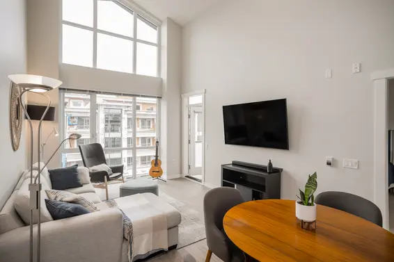 505 2632 Library Lane, North Vancouver