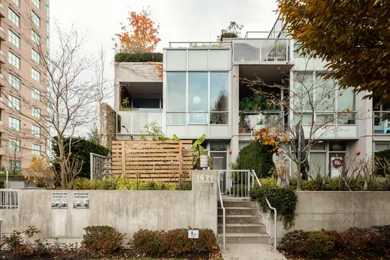 1621 Eastern Avenue, North Vancouver For Sale - image 1
