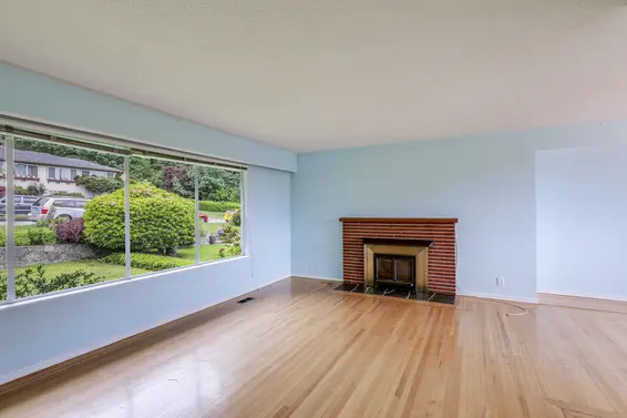 1043 Whitchurch Street, North Vancouver For Sale - image 1