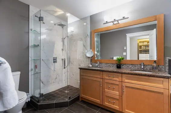 341 East 14th Street, North Vancouver For Sale - image 31