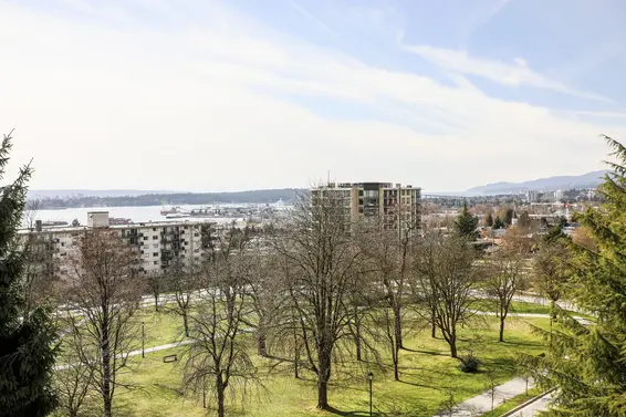 View - 703-114 W Keith Road, North Vancouver  