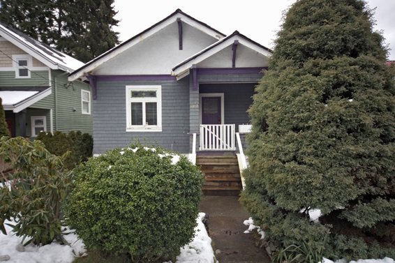 215 East 29th Street, North Vancouver