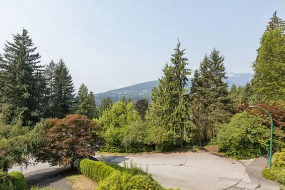 704 Maurelle Court, North Vancouver For Sale - image 24