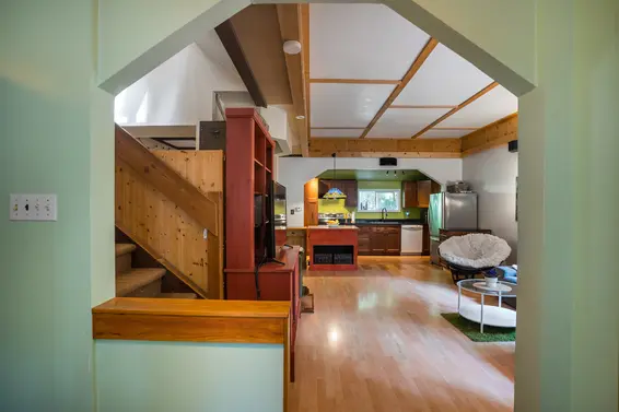 4395 Rice Lake Road, North Vancouver - Main Level  