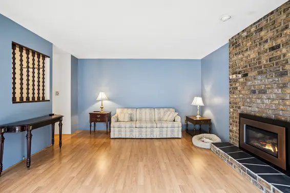 2541 Hyannis Point, North Vancouver For Sale - image 4