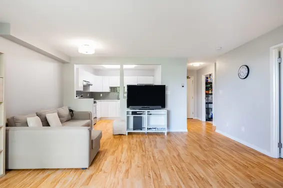 3209 33 Chesterfield Place, North Vancouver For Sale - image 8