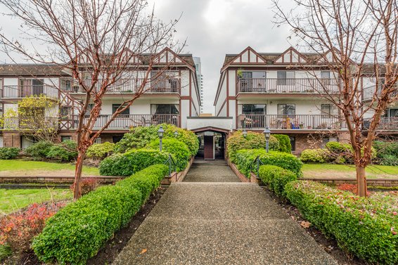 206 131 West 4th Street, North Vancouver