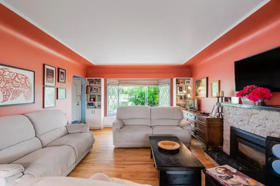 905 Grand Boulevard, North Vancouver For Sale - image 1