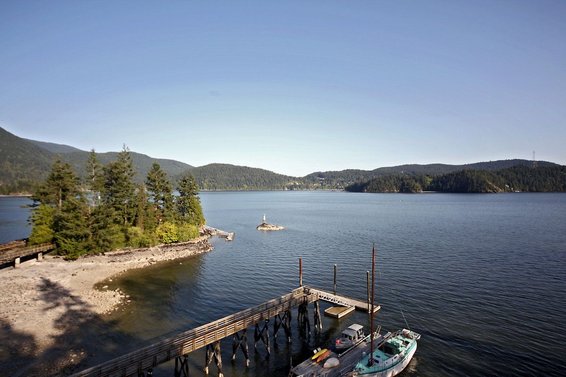 5577 Indian River Drive, North Vancouver