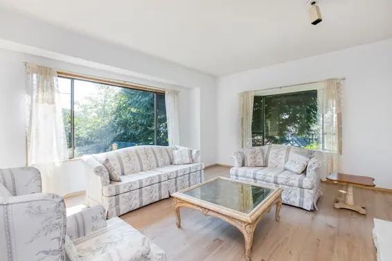 2910 Mary Kirk Place, North Vancouver For Sale - image 2