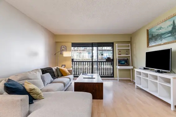 312 236 West 2nd Street, North Vancouver For Sale - image 3