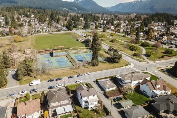 535 East 13th Street, North Vancouver For Sale - image 47