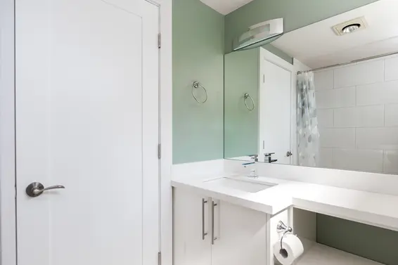 Bathroom - 3309 Mountain Highway, North Vancouver  