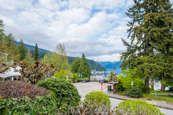 2 2151 Banbury Road, North Vancouver For Sale - image 31