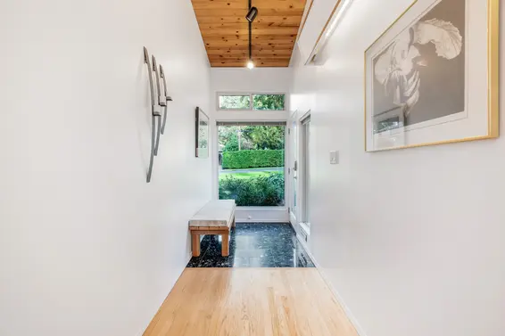 501 West St James Road, North Vancouver For Sale - image 2