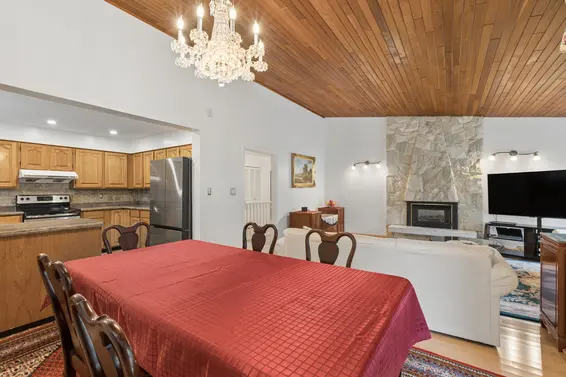 5609 White Pine Lane, North Vancouver For Sale - image 14