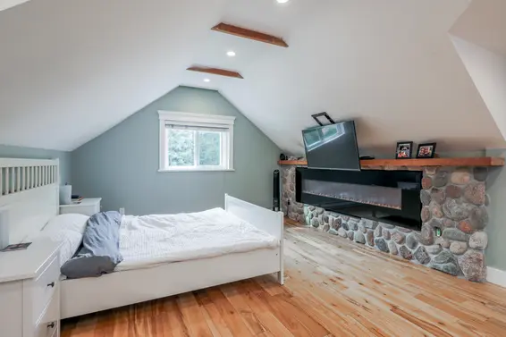 2420 West Keith Road, North Vancouver For Sale - image 21