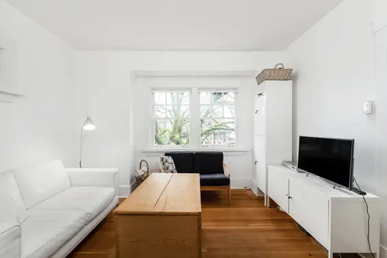 338 East 14th Street, North Vancouver For Sale - image 9