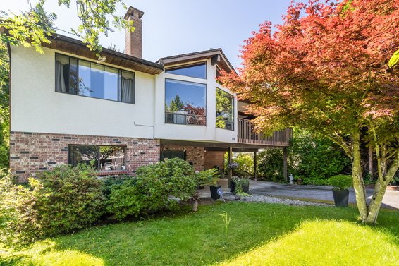 3193 Hoskins Road, North Vancouver