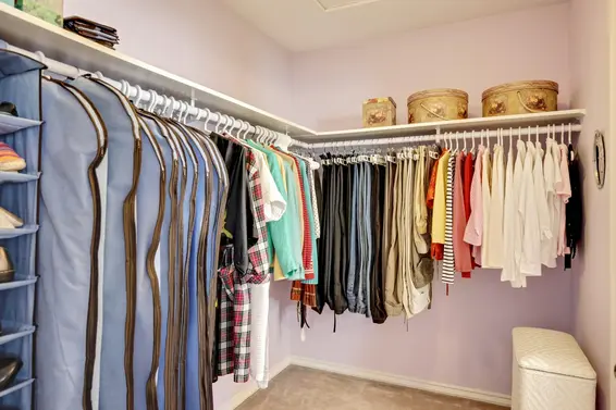 Walk-in closet  
