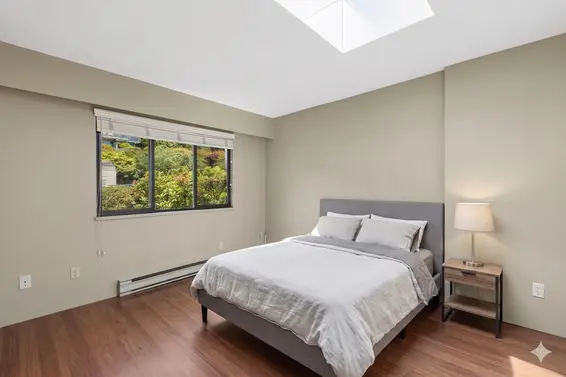8 2206 Folkestone Way, West Vancouver For Sale - image 25